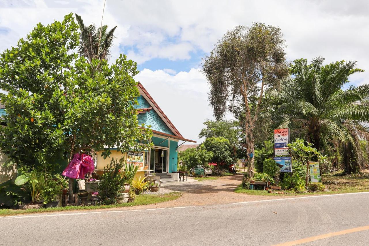 Oyo 902 Life And Love Resort Ao Nang Exterior photo